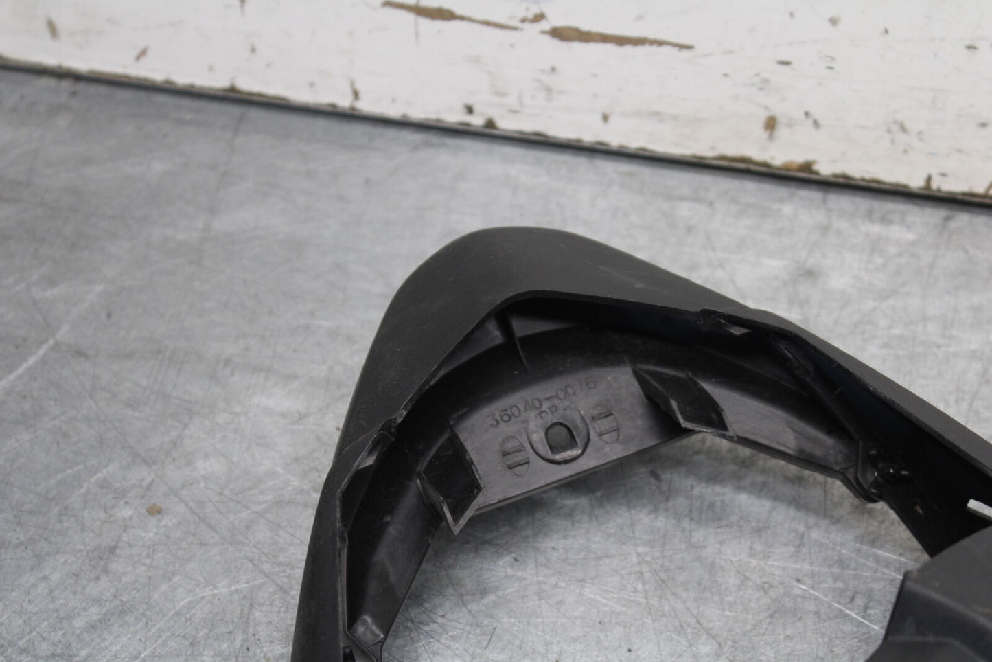 09-12 KAWASAKI NINJA ZX6R REAR TAILLIGHT BRAKE LIGHT TRIM BB640