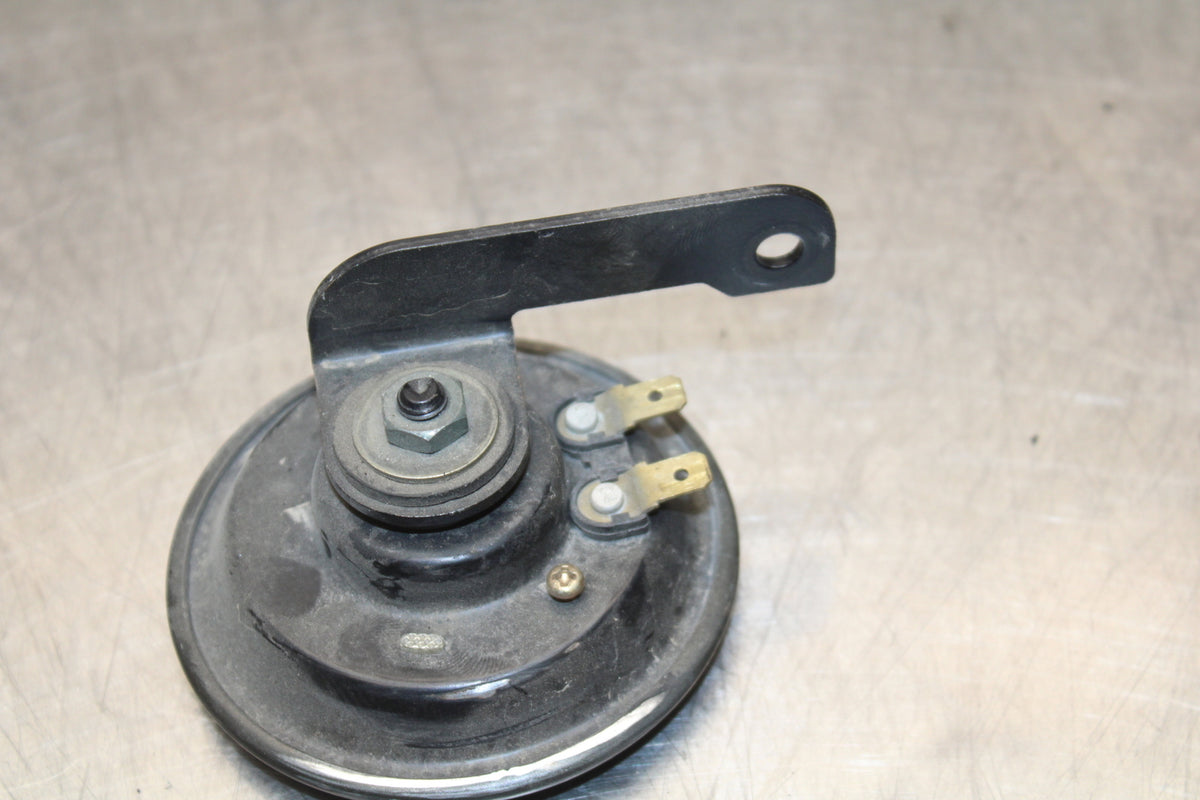 04-05 KAWASAKI NINJA ZX10R HORN SIGNAL BB163