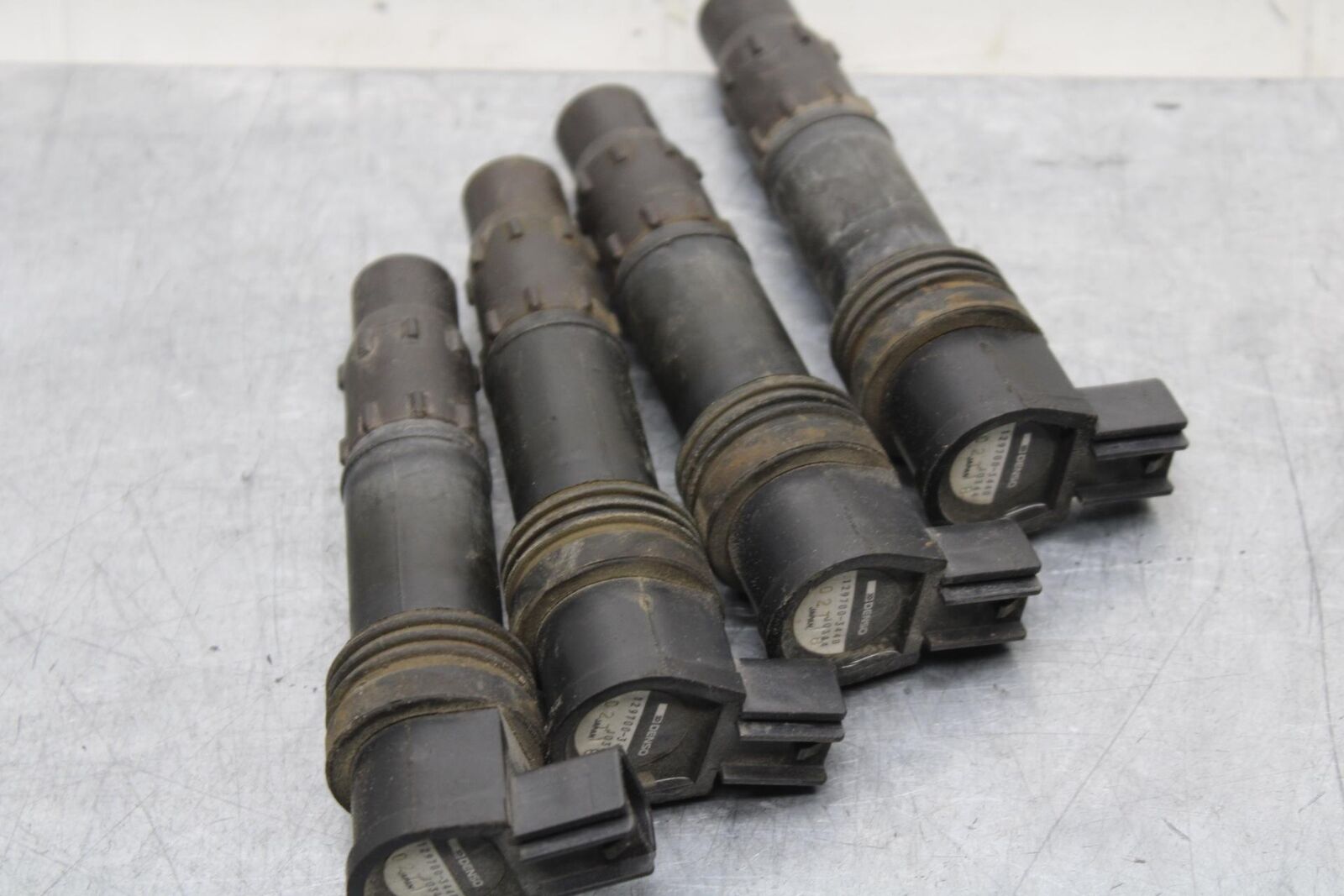 1999 Suzuki GSXR600 IGNITION COILS COIL SPARK PLUG CAPS 33410-34E00 BB580