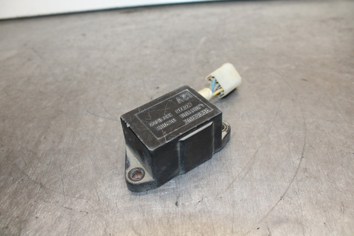 80-81 YAMAHA XS1100 SPECIAL TURN SIGNAL BLINKER RELAY FLASHER SWITCH BB123