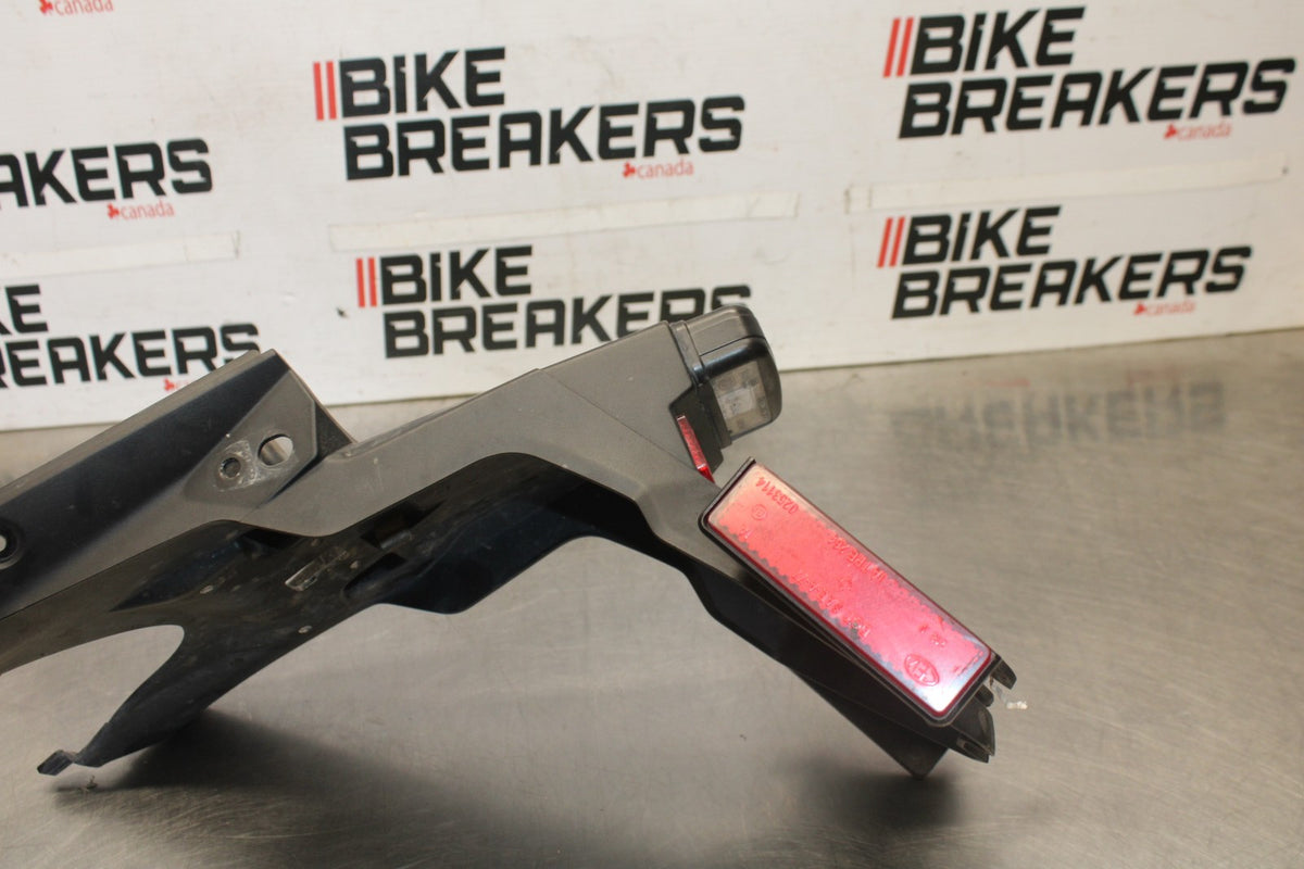 19 BMW F750GS REAR BACK FENDER MUD GUARD BB938