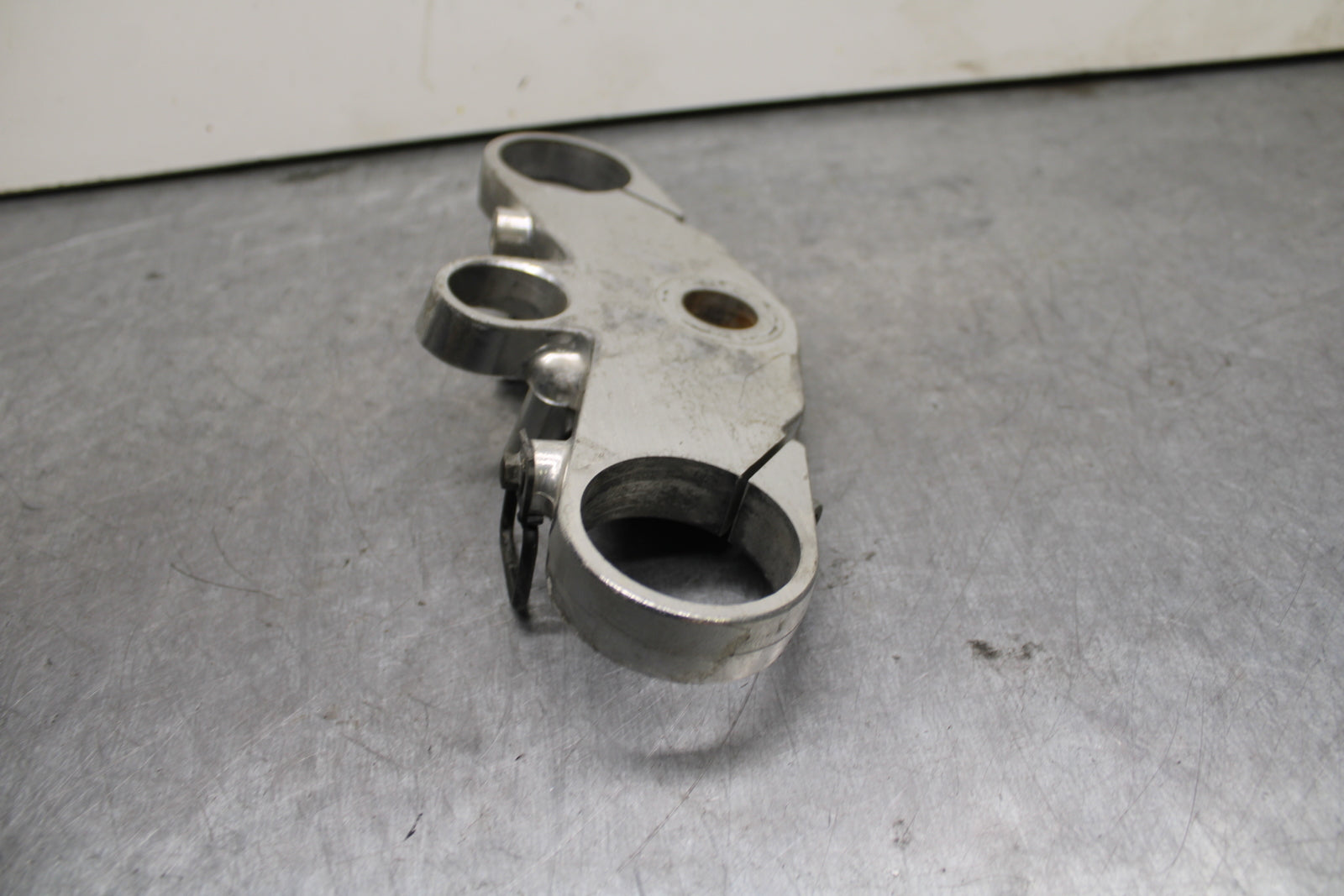 93-94 KAWASAKI NINJA ZX7R FORKS UPPER TRIPLE TREE CLAMP BB122