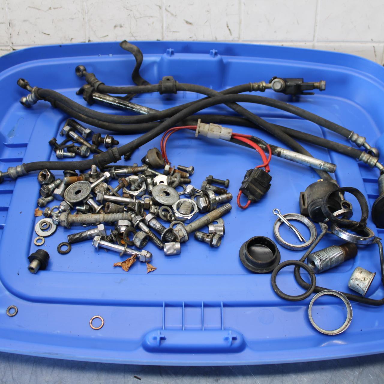 1977 Yamaha XS750 ENGINE MOUNTING BOLTS HARDWARE MOTOR SCREWS BB554