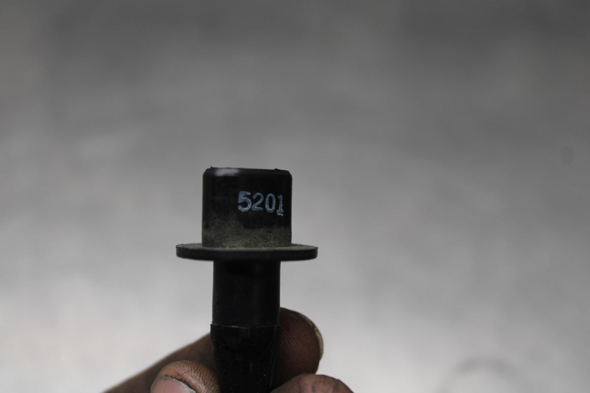 05 YAMAHA YZF R6 AIR INTAKE TEMPERATURE TEMP SENSOR BB858