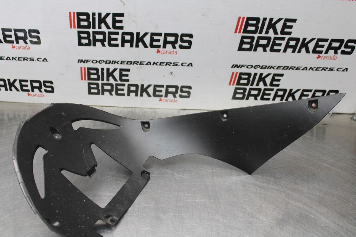 11-15 KAWASAKI NINJA ZX10R LOWER FRONT UPPER INNER HEADLIGHT COWL FAIRING  BB840