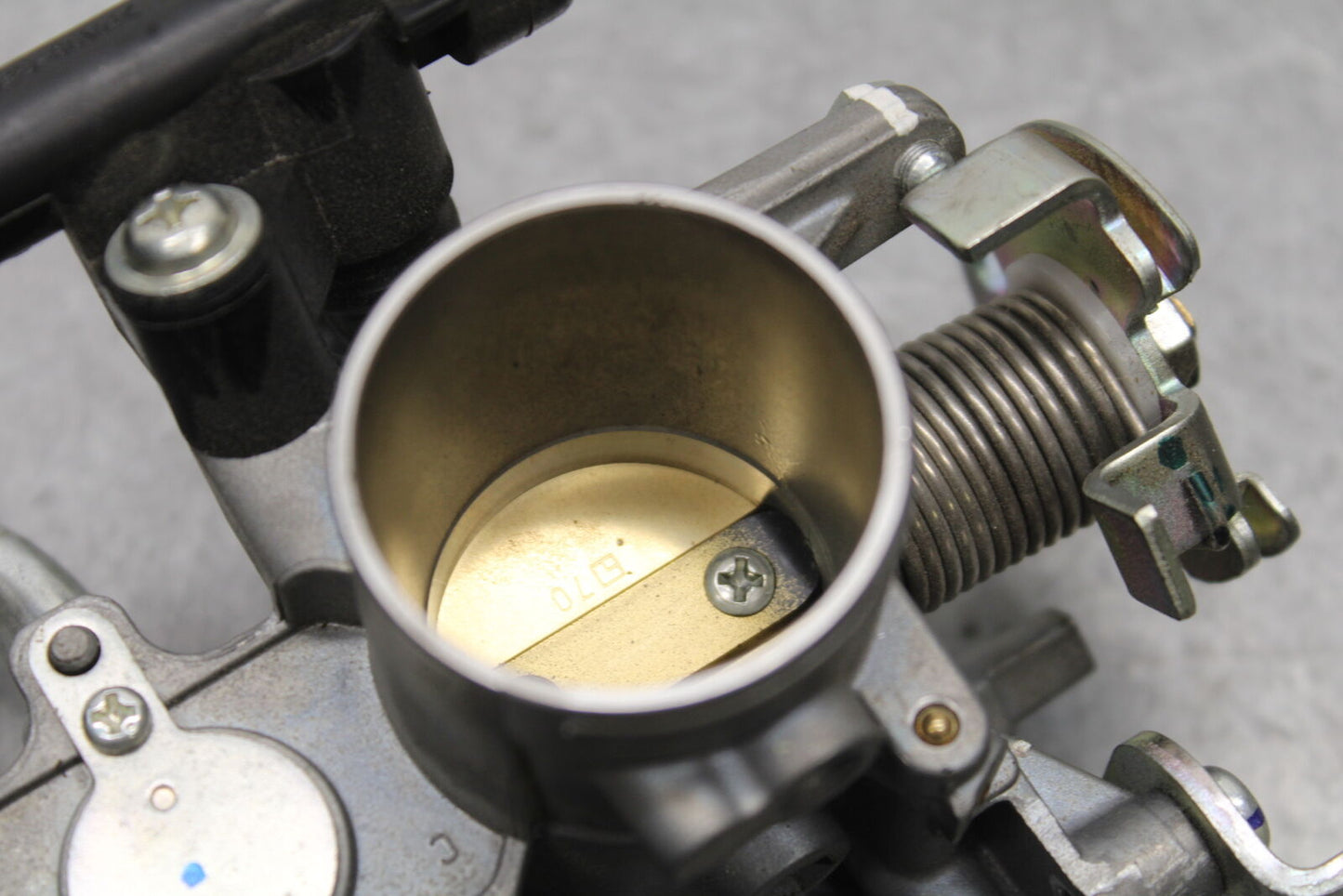 18-23 KAWASAKI NINJA 400 MAIN FUEL INJECTORS / THROTTLE BODIES BB660