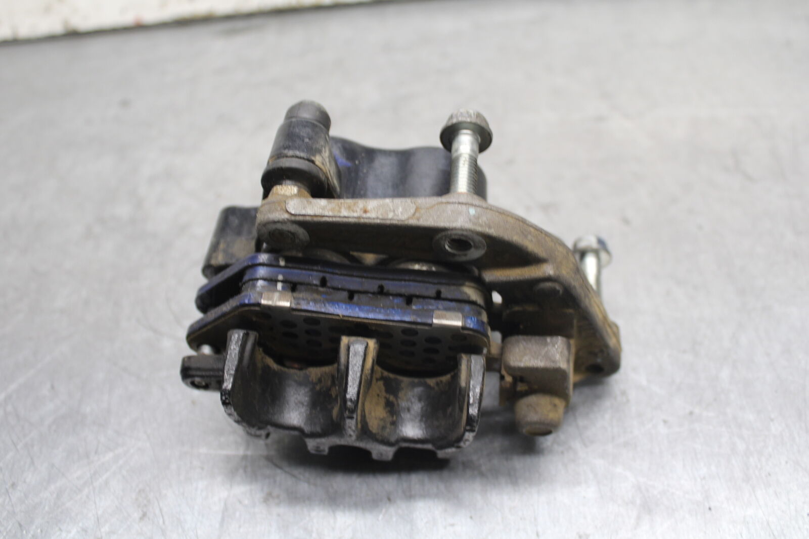 15-19 HONDA CBR300R LEFT FRONT BRAKE CALIPER  BB112