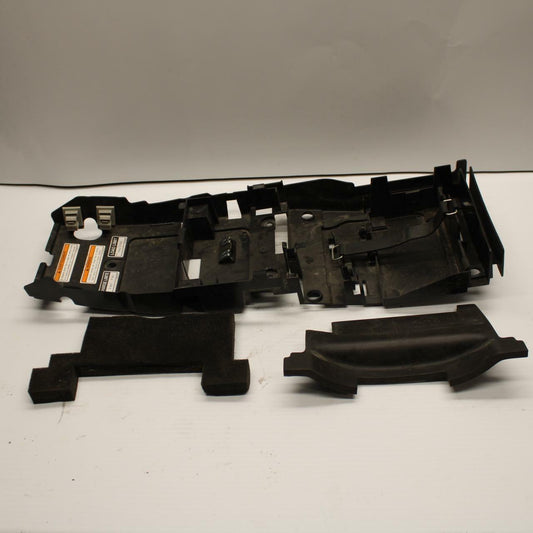 08-16 YAMAHA YZF R6 REAR BACK TAIL UNDERTAIL BATTERY TRAY PLASTIC BB247