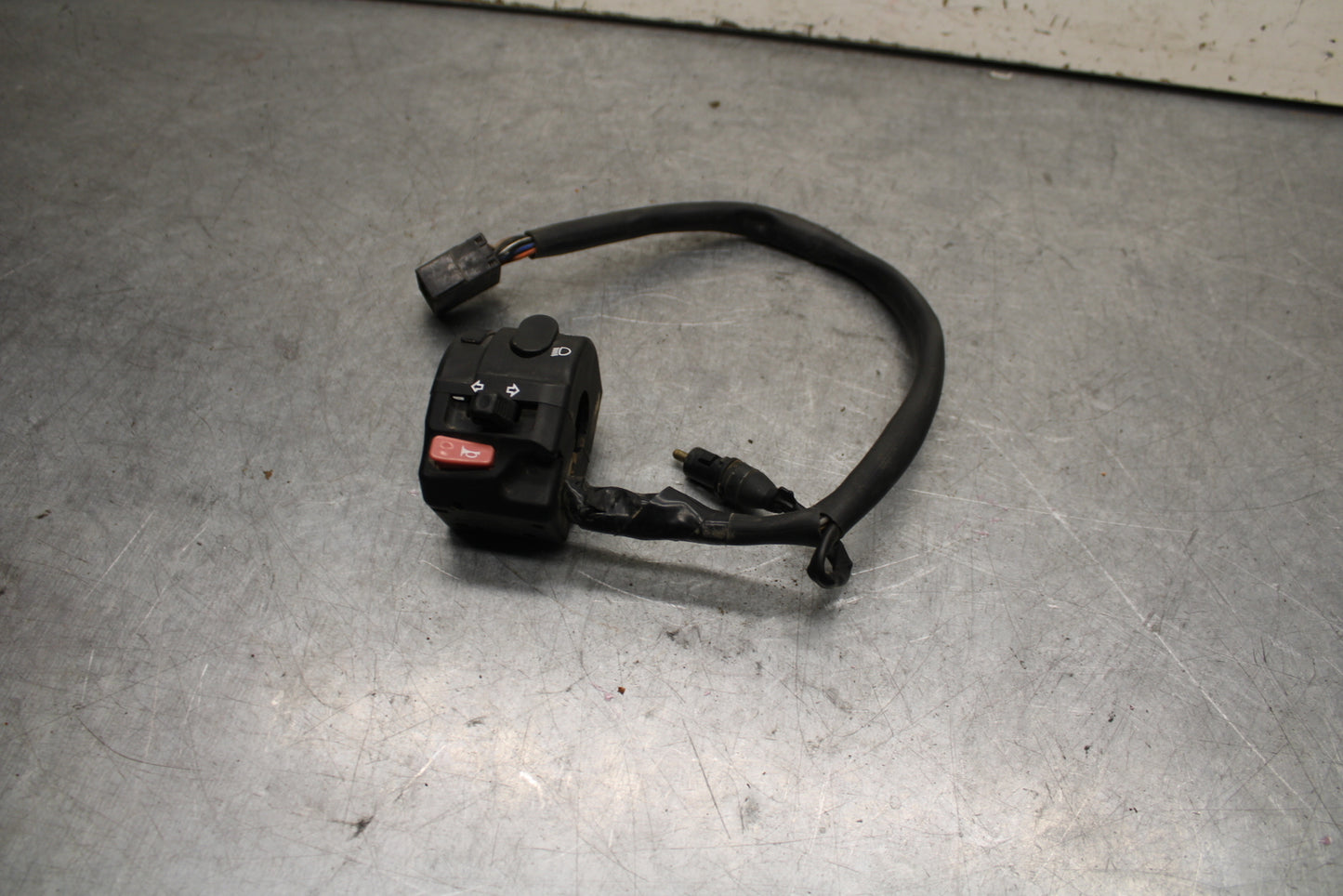 09-11 TRIUMPH DAYTONA 675 LEFT CLIP ON HANDLE HORN SIGNALS SWITCH SWITCHES BB652