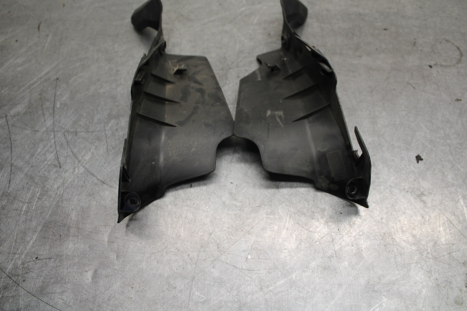 17-21 HONDA CBR1000RR SP RIGHT LEFT AIR INTAKE DUCT COVERS BB681