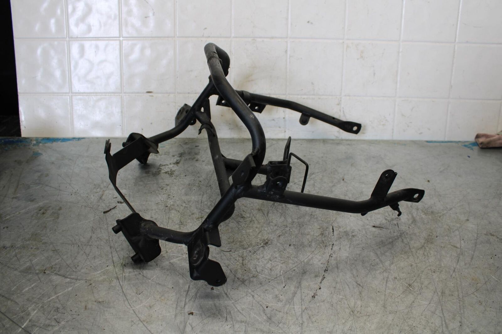 13-17 KAWASAKI NINJA 300 UPPER FAIRING MIRROR GAUGES STAY BRACKET BB429