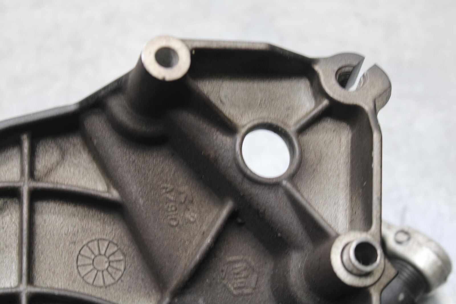 2011 Suzuki GSXR1000 ENGINE SPROCKET COVER BB96