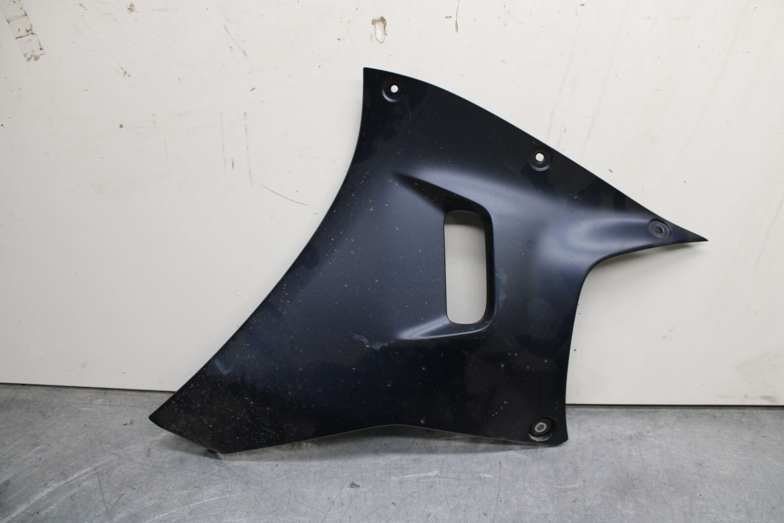 22-23 YAMAHA YZF R7 LEFT LOWER BOTTOM BELLY SIDE FAIRING COWL BB583