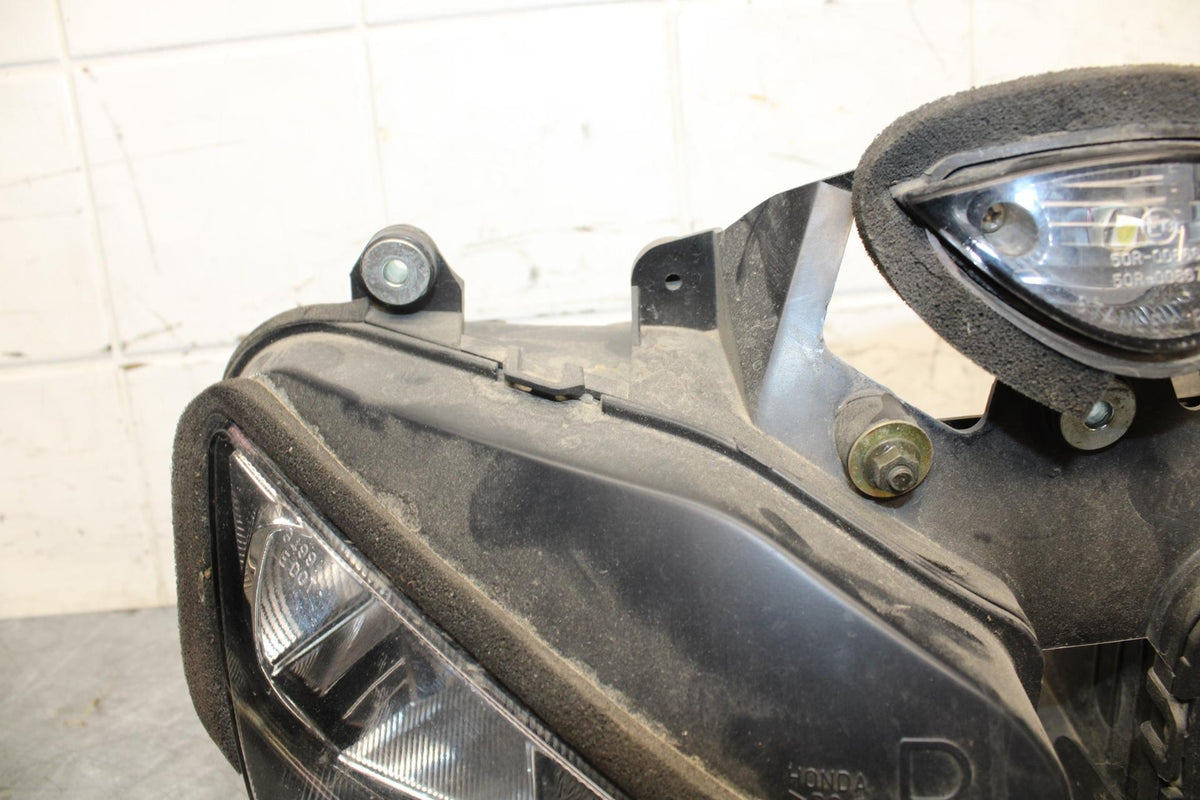 05-06 HONDA CBR600RR FRONT HEADLIGHT HEAD LIGHT LAMP 33100-MEE-A01 BB479