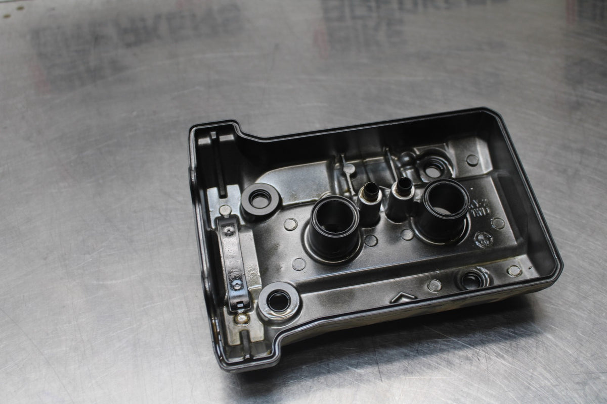 17-18 YAMAHA YZF R3 ENGINE TOP END CYLINDER HEAD COVER BB813