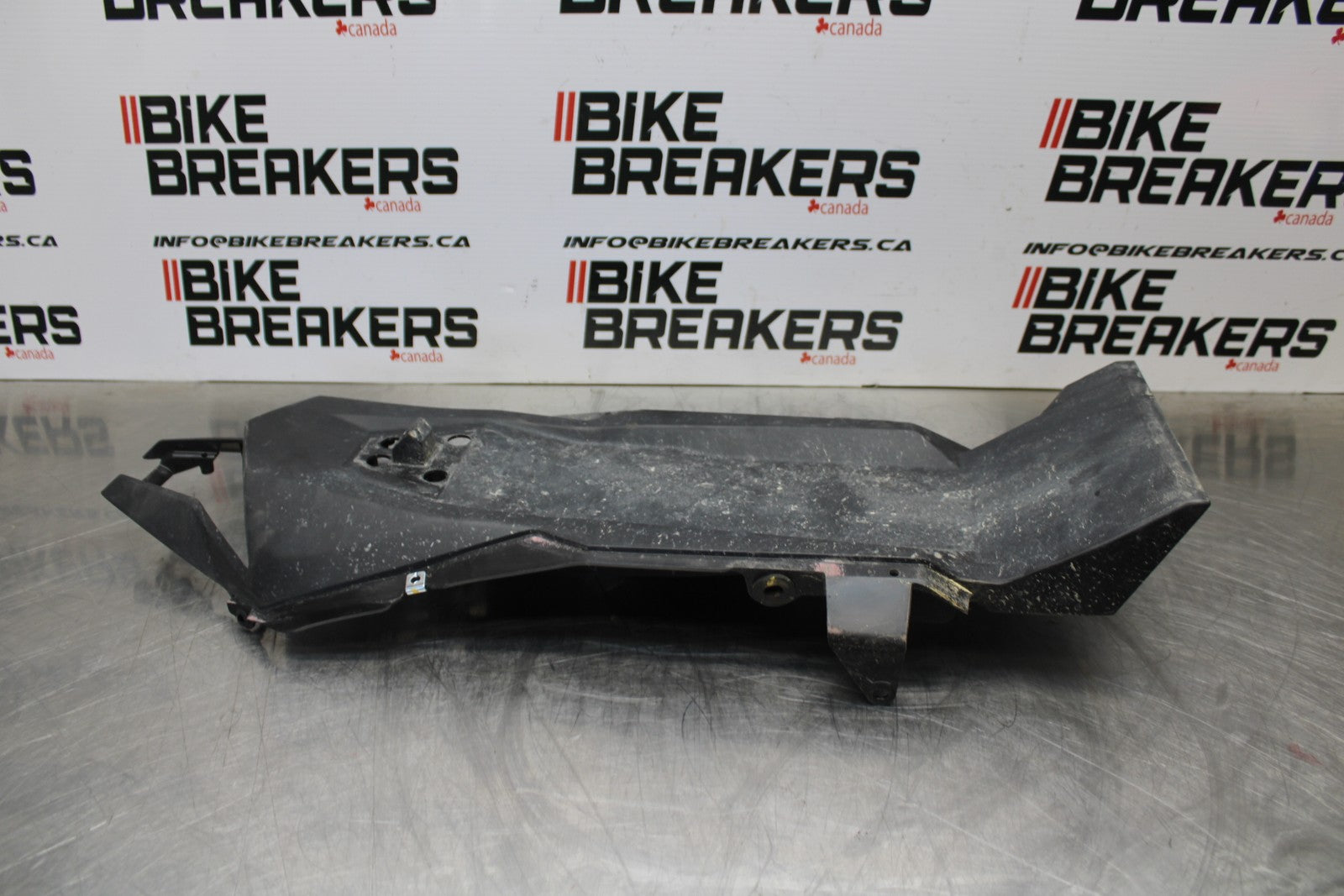 18-23 KAWASAKI NINJA 400 EX400 ABS REAR BACK TAIL UNDERTAIL FAIRING BB177