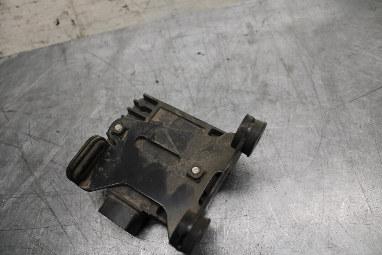 15-17 KAWASAKI EX 650 NINJA  EX 650 ABS RECTIFIER VOLTAGE REGULATOR BB494