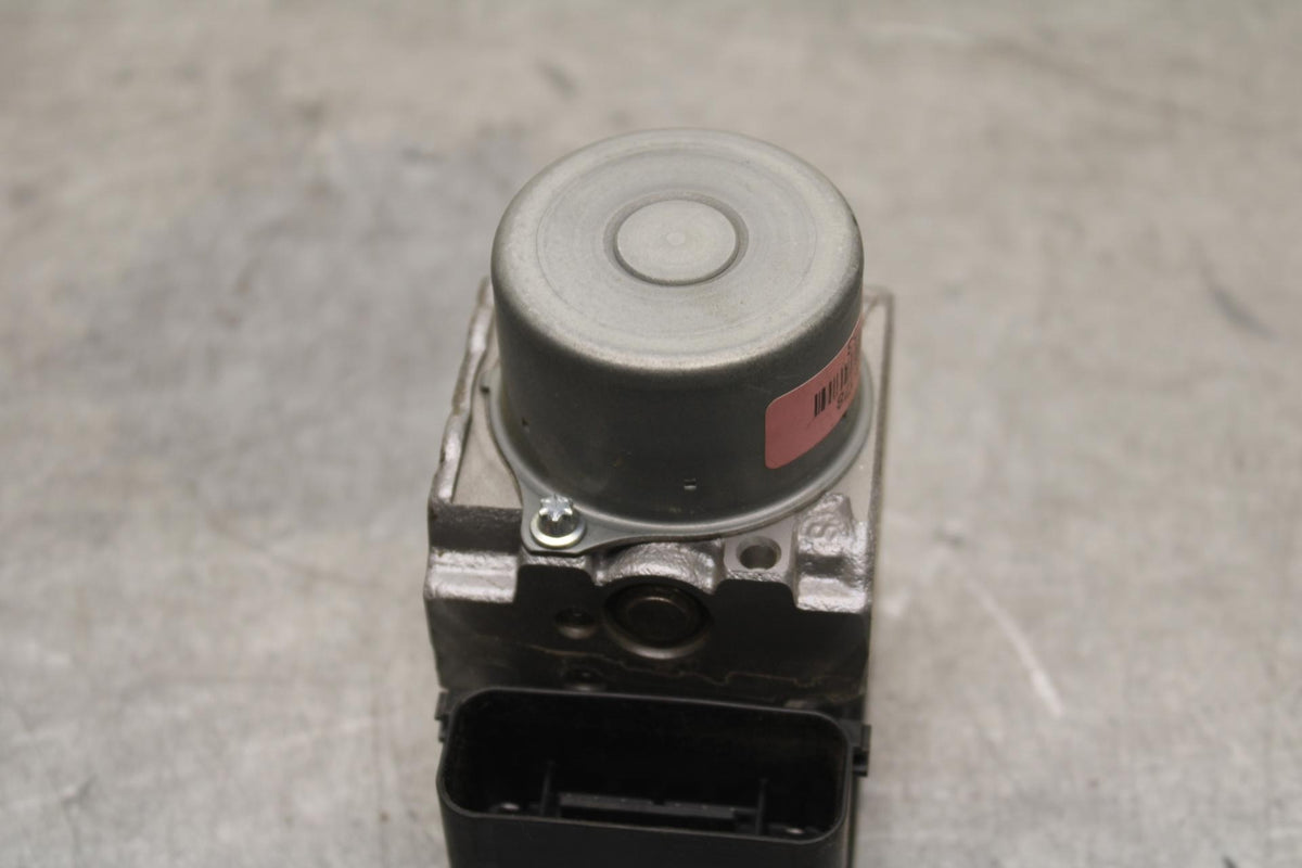 23-24 KAWASAKI NINJA ZX4R ABS PUMP UNIT MODULE BB638