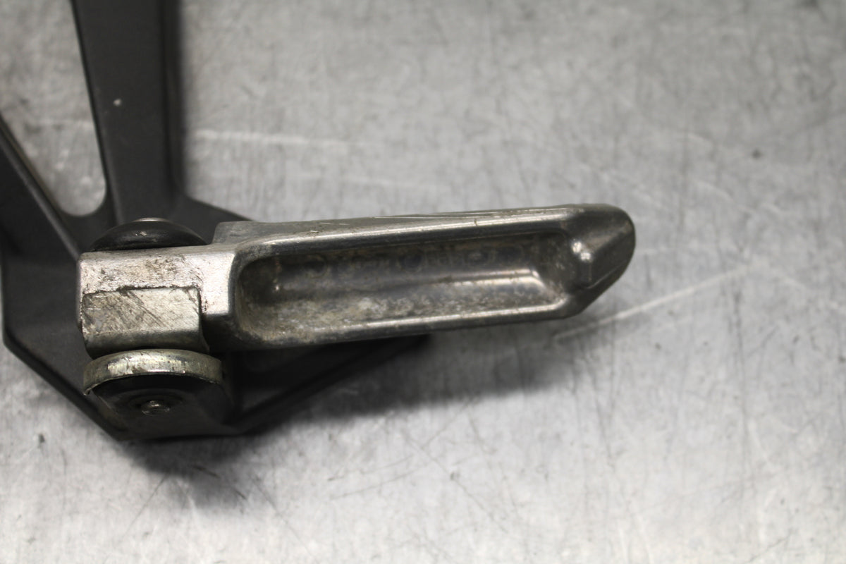 08-12 KAWASAKI NINJA 250R EX250J REAR BACK PASSENGER PEG SET PAIR BB111
