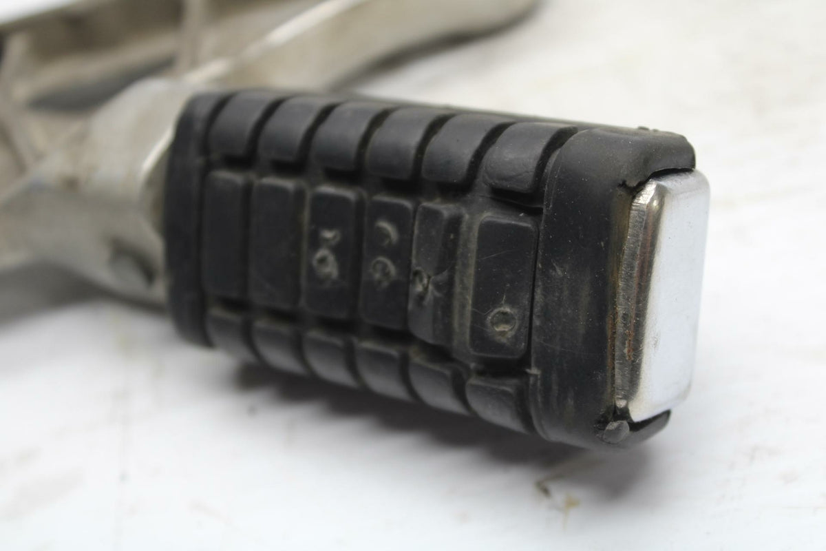84-85 HONDA V30 MAGNA LEFT REAR PASSENGER FOOT STEP PEG BB251