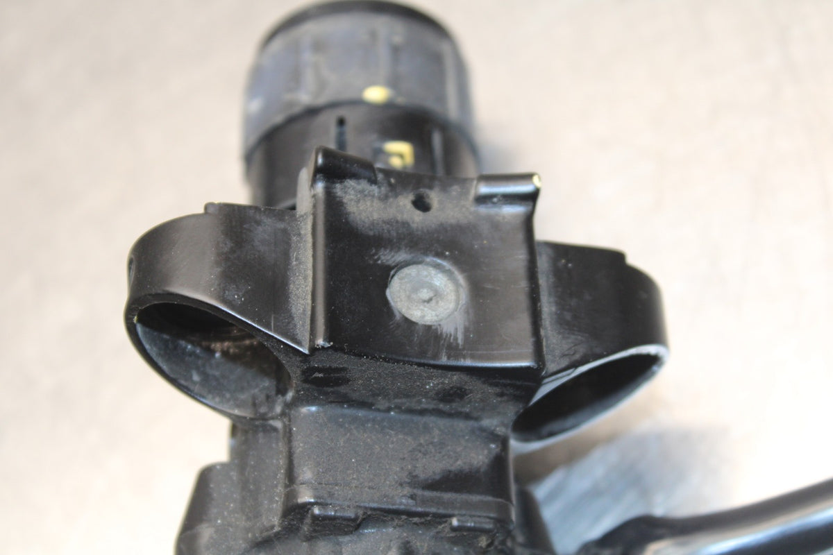 18-26 KAWASAKI Z400 IGNITION LOCK NO KEY BB852