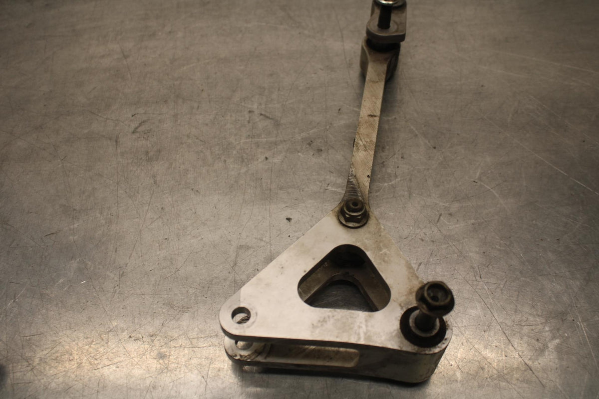 2007 Yamaha YZF R1 REAR DOGBONE SHOCK LINKAGE LINK BB83
