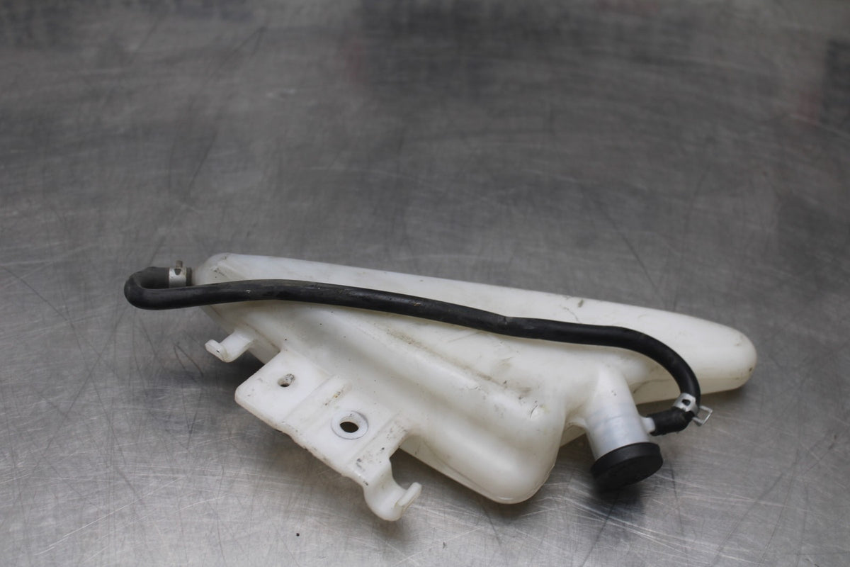 11-26 SUZUKI GSXR750 COOLANT WATER TANK RESERVOIR BOTTLE BB900