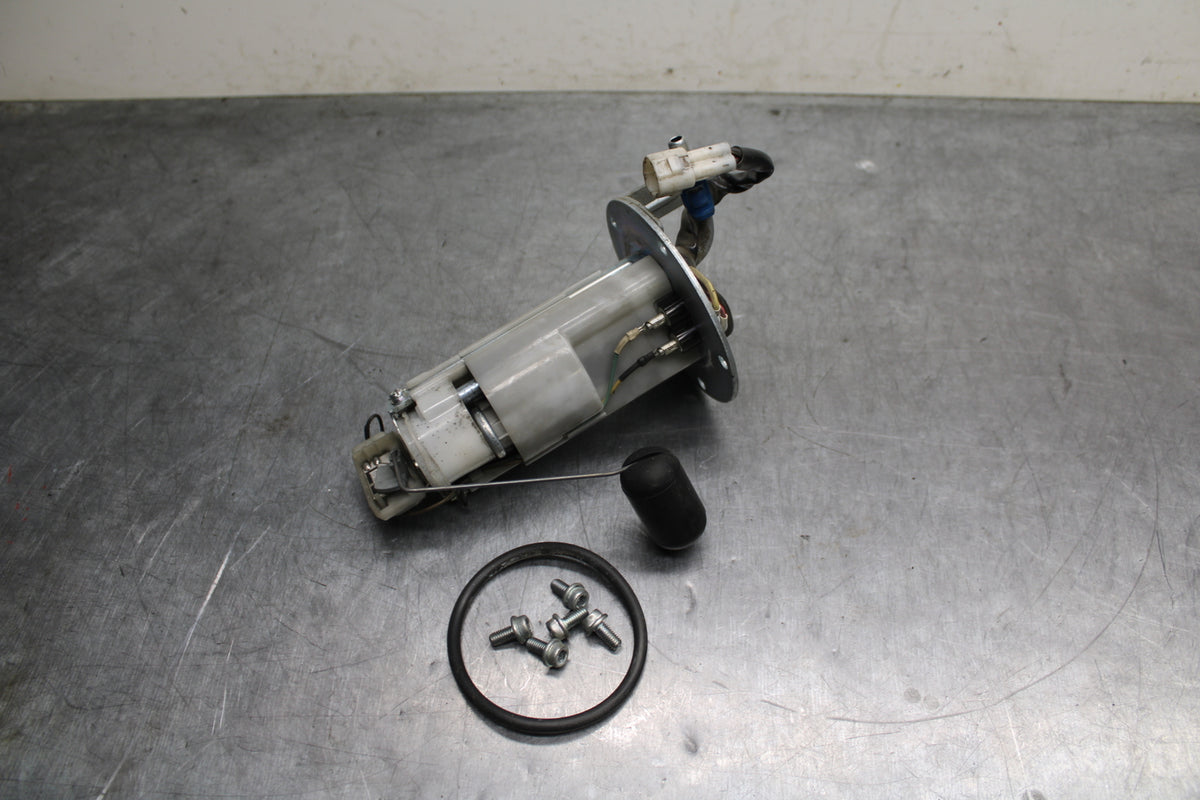 09-11 SUZUKI GSXR1000 FUEL PUMP GAS PETROL SENDER UNIT BB125
