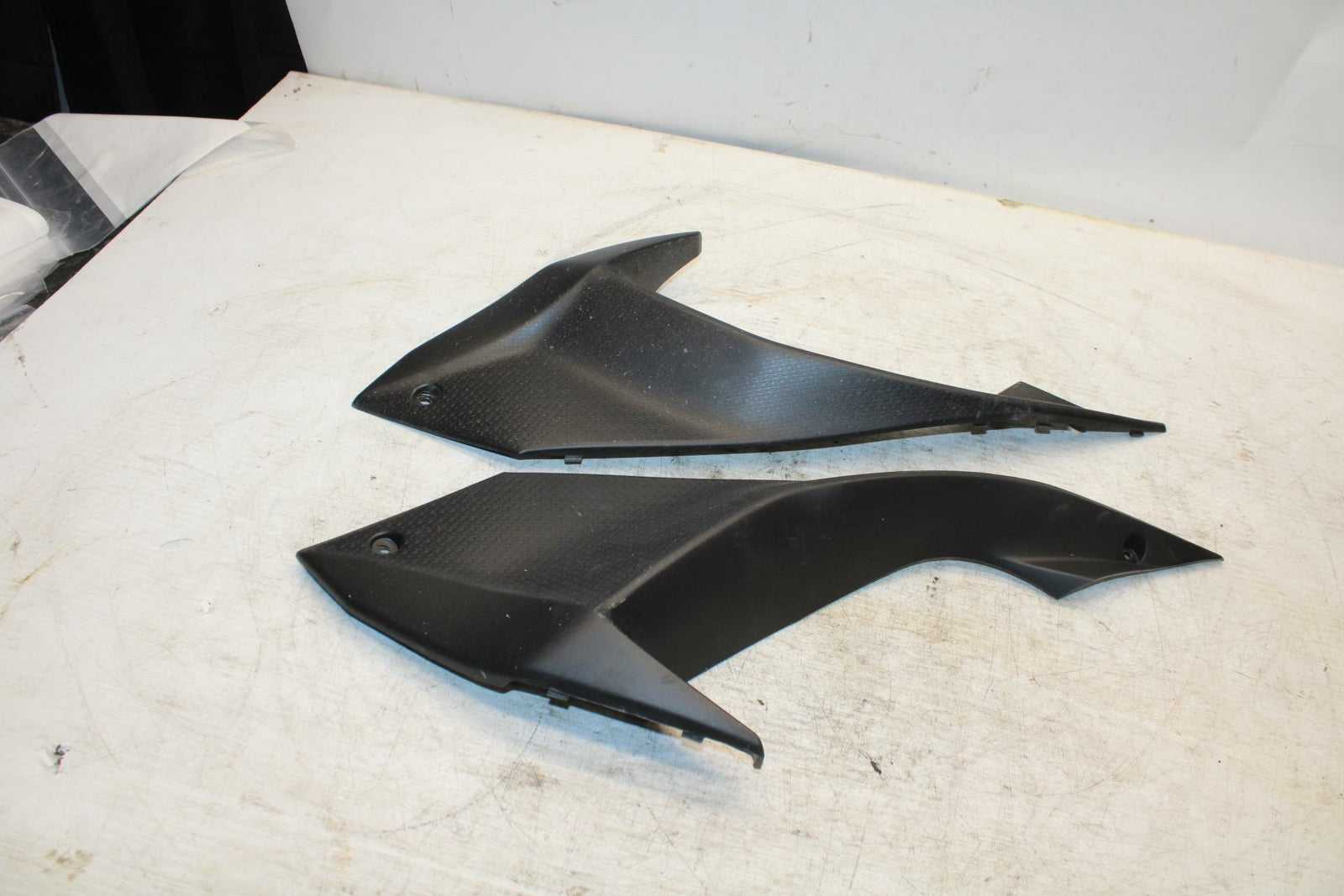 17-20 KAWASAKI NINJA 650 RIGHT LEFT FRONT SIDE SEAT PANELS TRIMS COWLS BB364