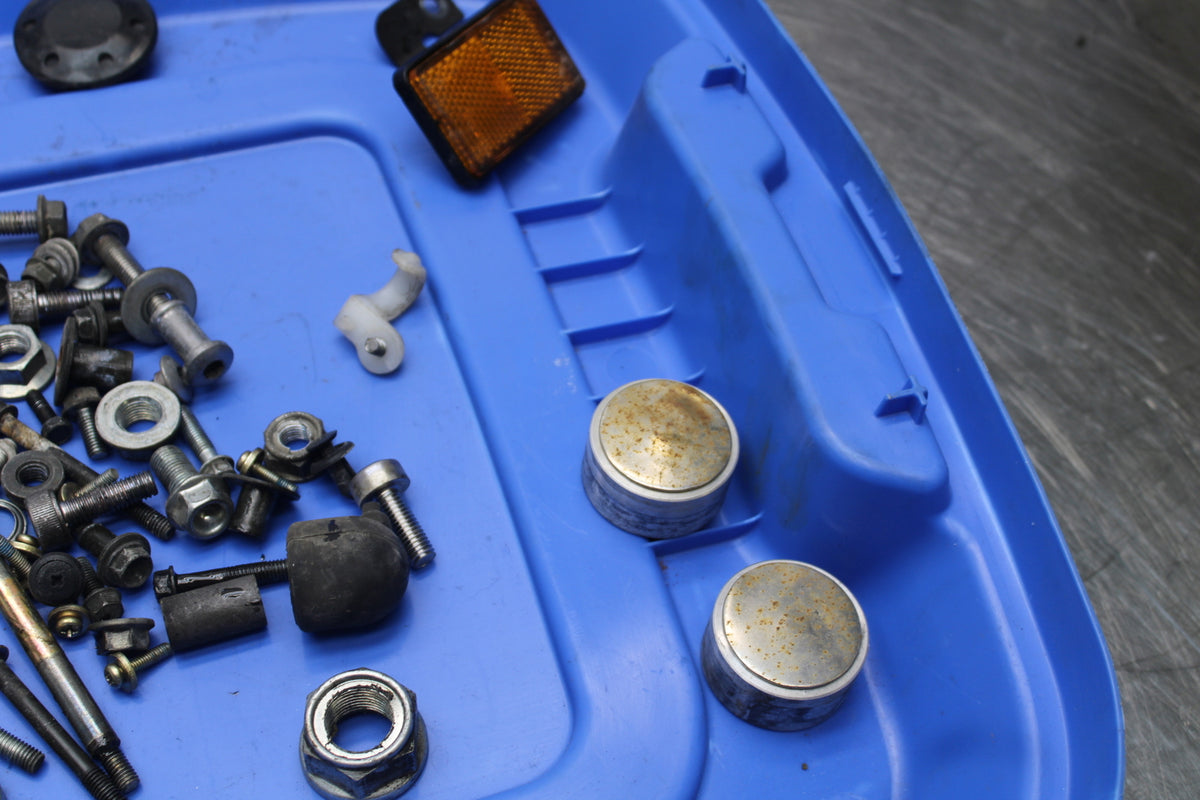 98-05 HONDA SUPER HAWK 1000 VTR1000F MOUNTING BOLTS HARDWARE SCREWS BB152