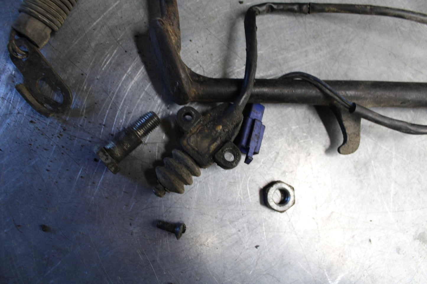 89-90 YAMAHA FZR600 KICKSTAND SIDE KICK STAND 4BP-27311-00-00 BB76