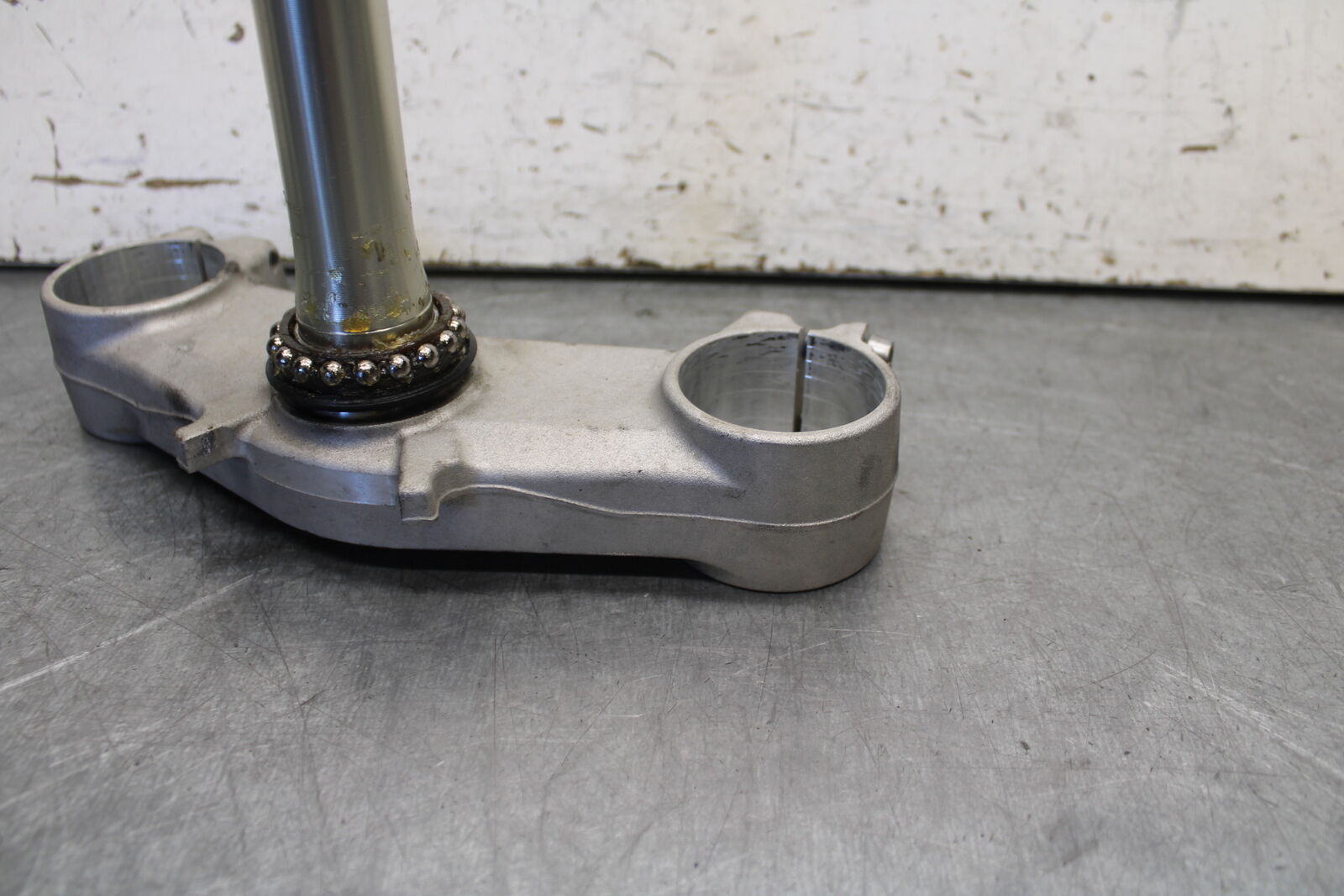 09-12 KAWASAKI NINJA ZX6R FRONT FORKS CLAMP LOWER TRIPLE TREE STEM BB698