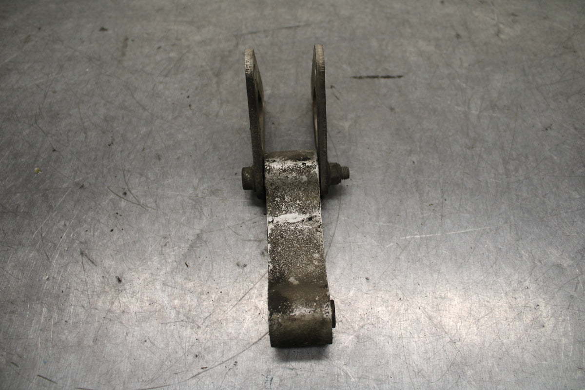 03-04 TRIUMPH DAYTONA 600 REAR DOGBONE SHOCK LINKAGE LINK BB745