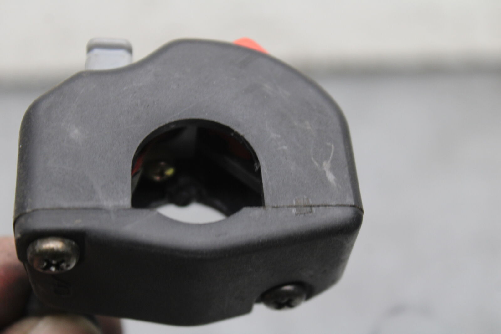06 YAMAHA YZF R6 RIGHT CLIP ON HANDLE KILL OFF START SWITCH SWITCHES BB716