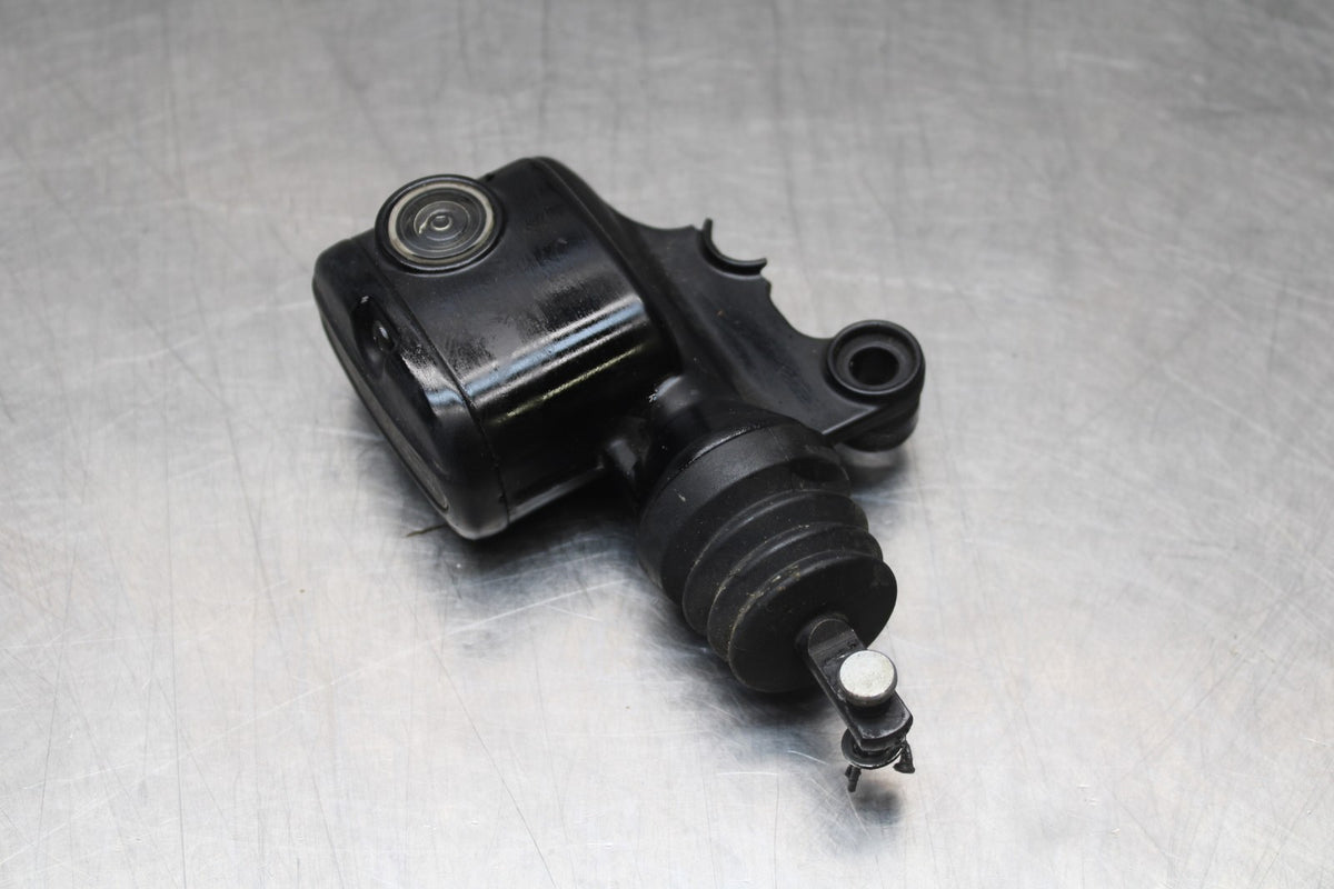 08 HARLEY-DAVIDSON ELECTRA GLIDE POLICE EFI FLHTPI REAR BACK BRAKE MASTER BB816