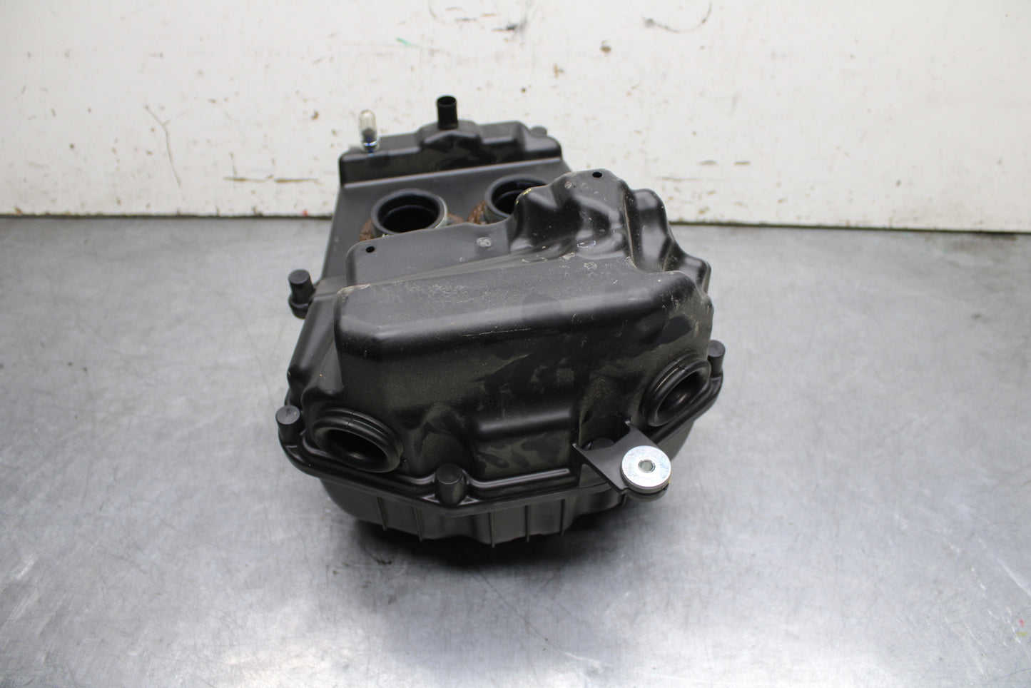 24 KAWASAKI NINJA 500 ABS AIRBOX AIR INTAKE FILTER BOX BB730