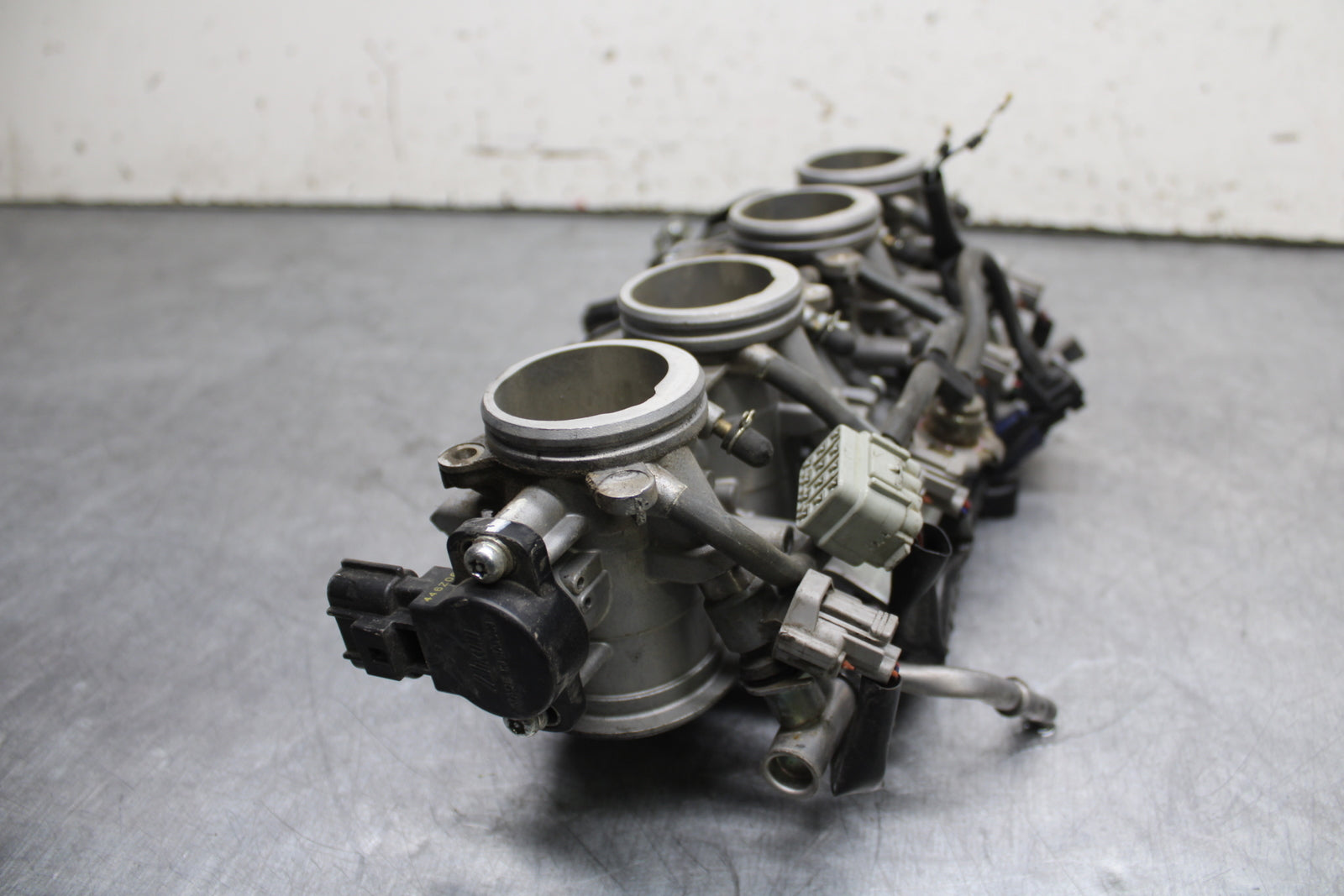 07-08 YAMAHA YZF R1 MAIN FUEL INJECTORS / THROTTLE BODIES BB724