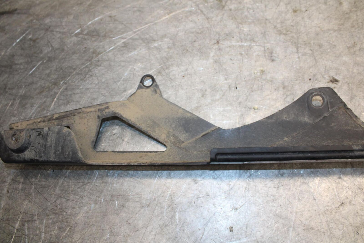 2007 Suzuki GSXR600 REAR BACK DRIVE CHAIN GUARD COVER SHIELD 61311-01H10 BB540