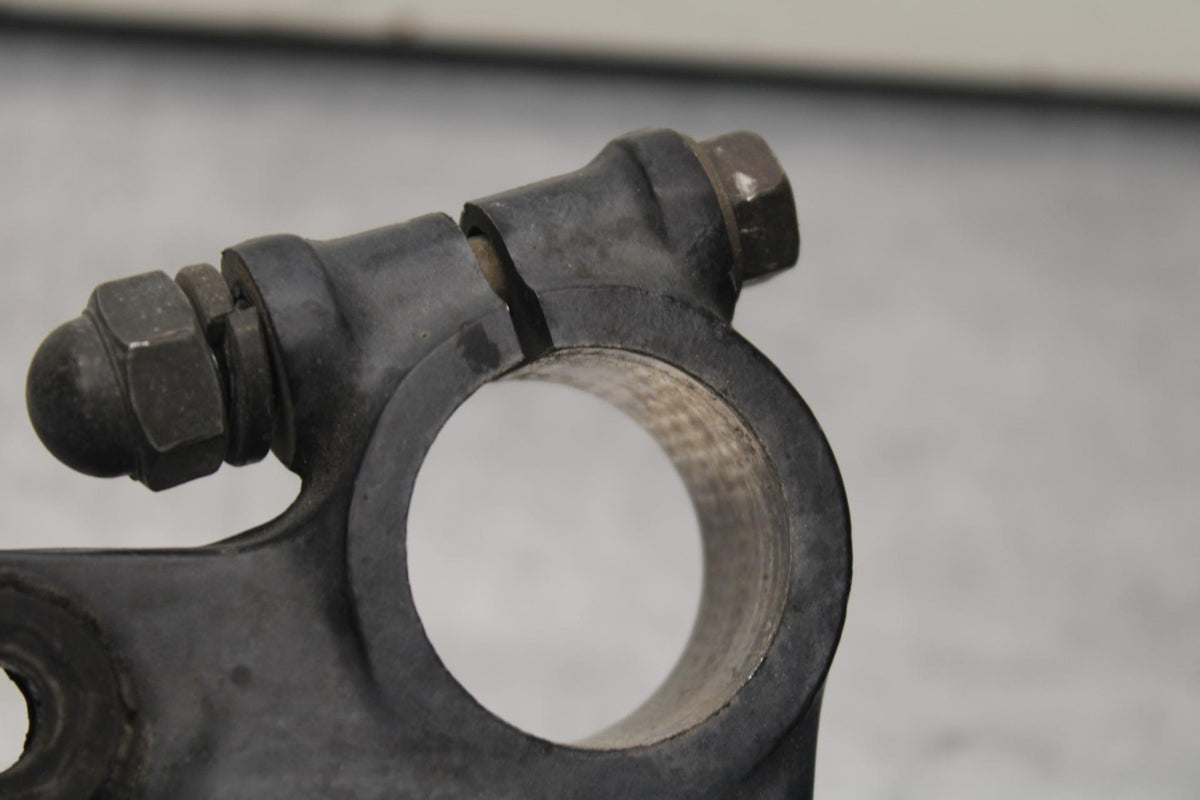 80-83 SUZUKI GS750E FORKS UPPER TRIPLE TREE CLAMP BB82