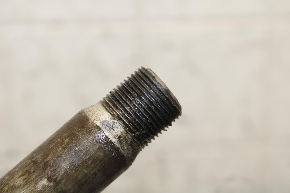 2005 Honda CBR600RR REAR AXLE BACK WHEEL RIM BOLT AXEL 42301-MEE-D00 BB564