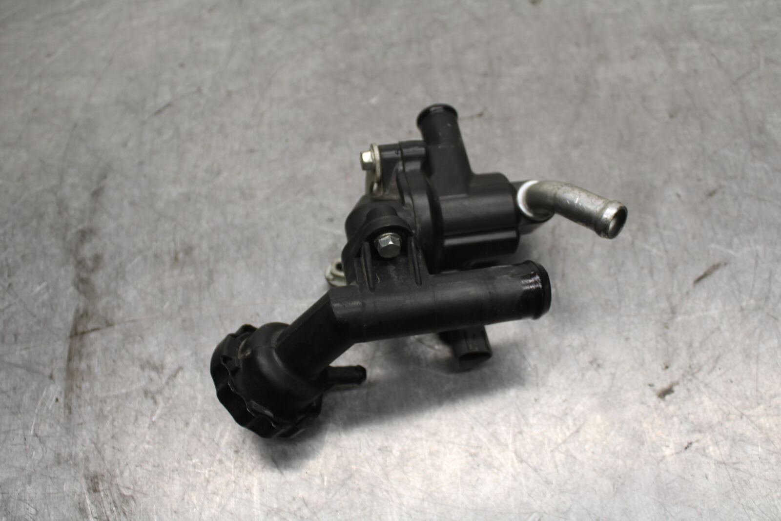 10-13 HONDA SHADOW RS 750 VT750RS THERMOSTAT W HOUSING ASSEMBLY BB718