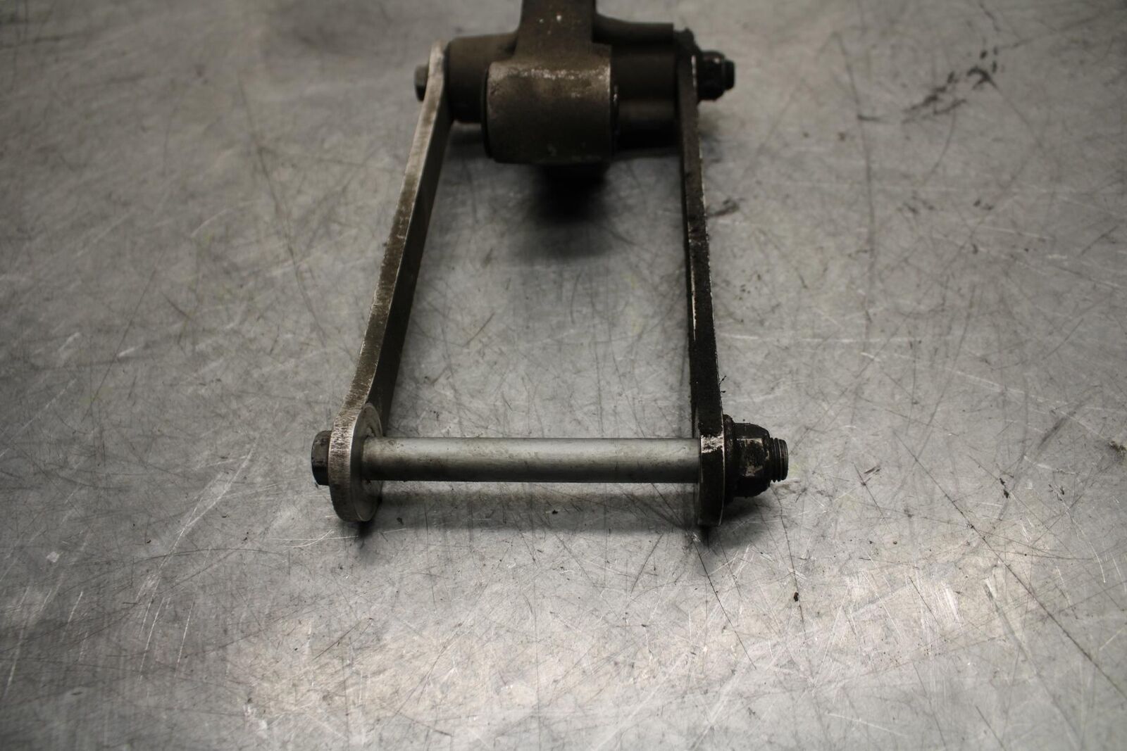 2009 Kawasaki Ninja ZX6R ZX600R REAR DOGBONE SHOCK LINKAGE LINK BB548