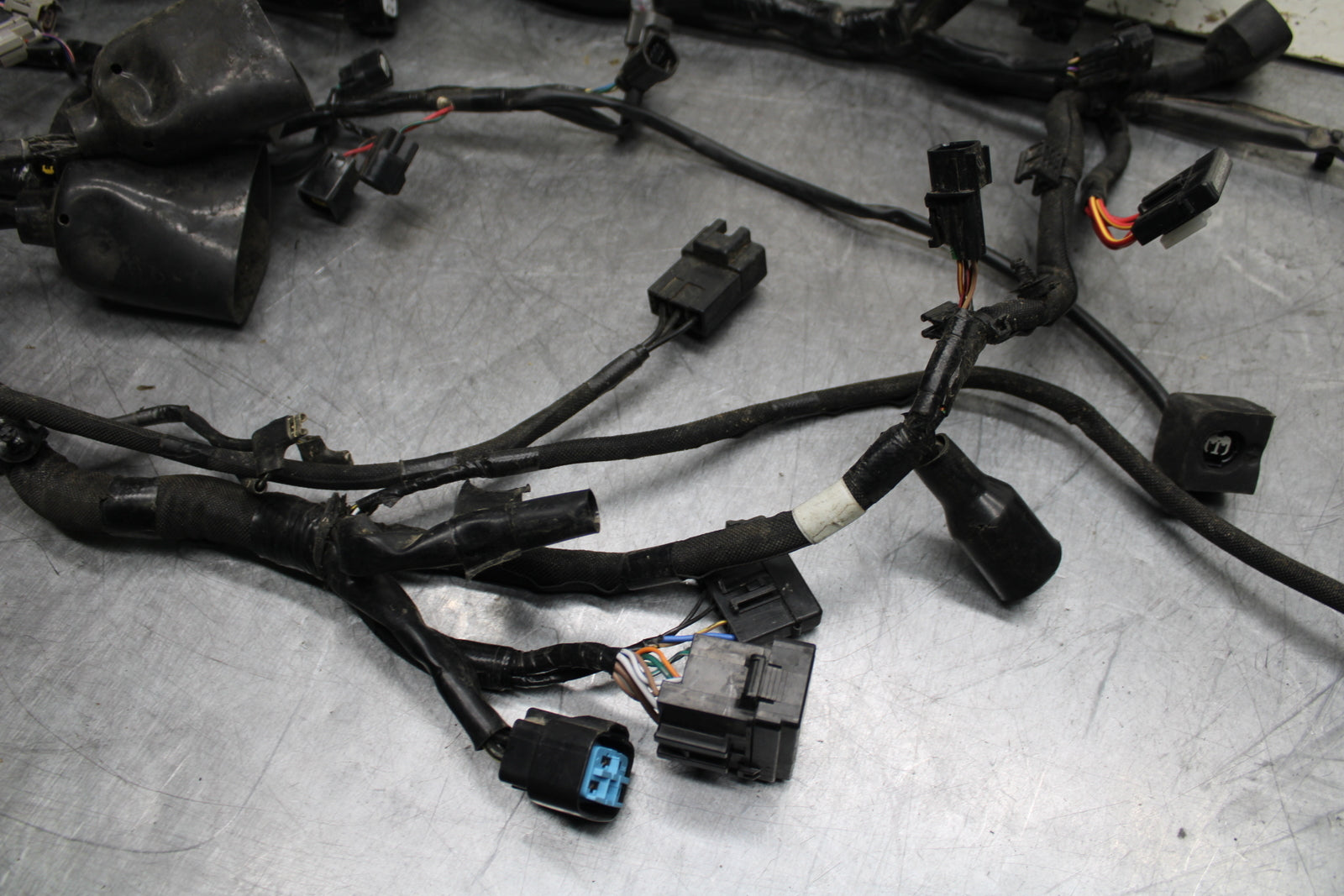 24-25 KAWASAKI NINJA ZX6R MAIN ENGINE WIRING HARNESS WIRE LOOM BB726