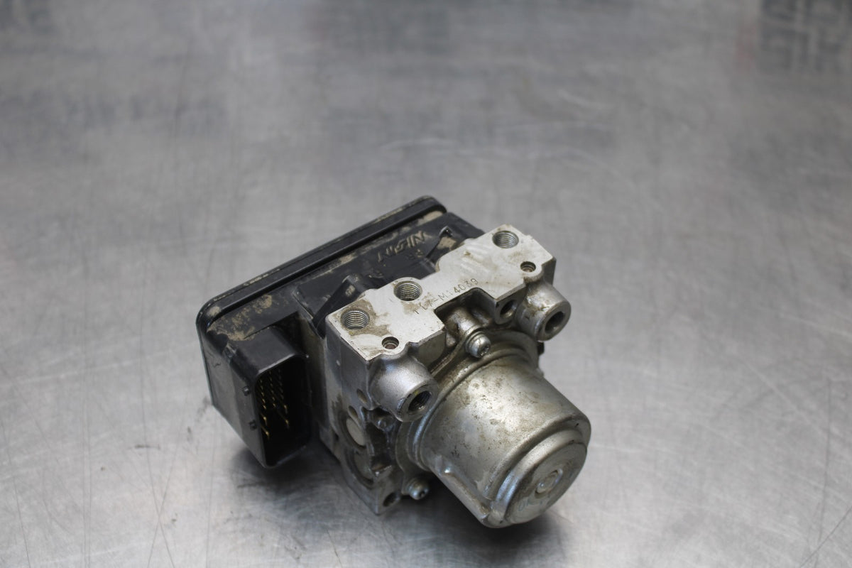 12 HONDA CB1000R ABS PUMP UNIT MODULE BB200