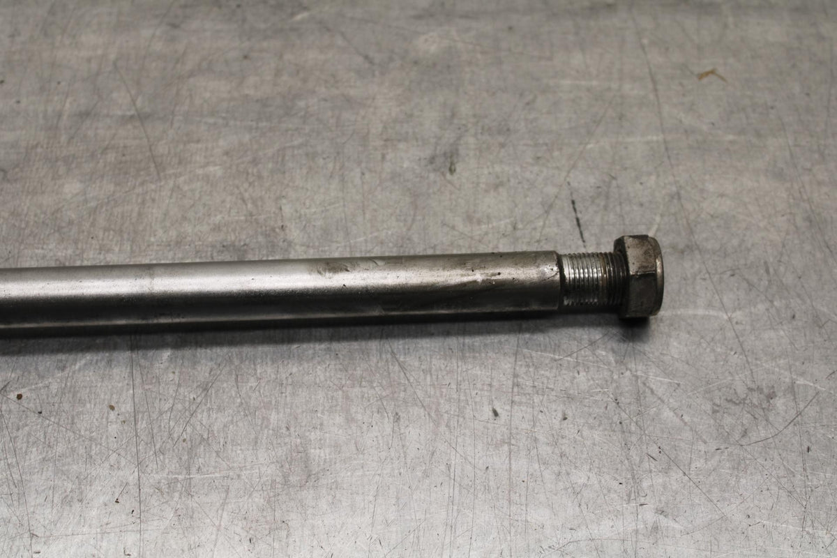 1998 Yamaha Vmax 1200 VMX1200 REAR AXLE BACK WHEEL RIM PIVOT BOLT AXEL BB620
