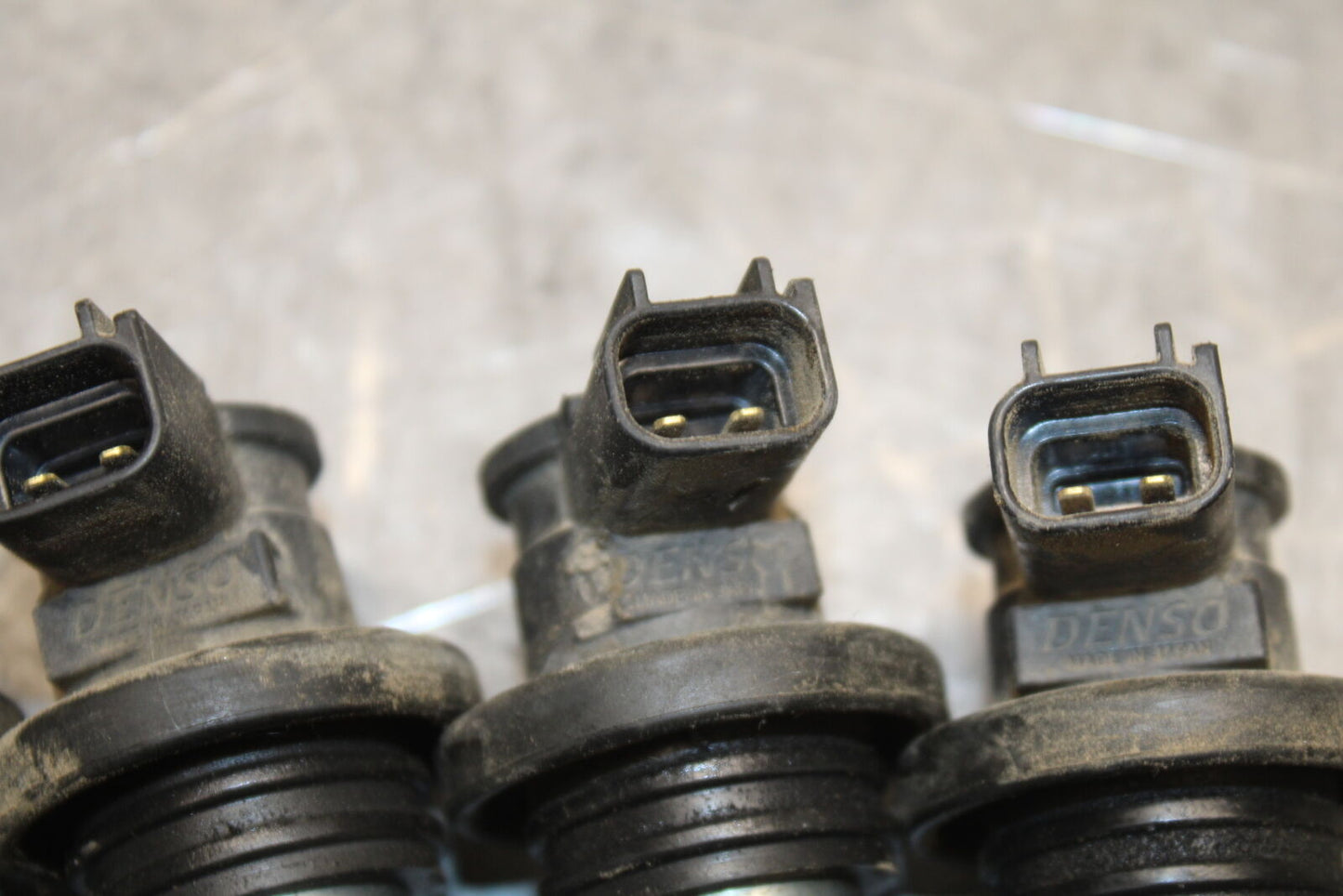 08-10 SUZUKI GSXR 600 IGNITION COILS COIL SPARK PLUG CAPS  BB721