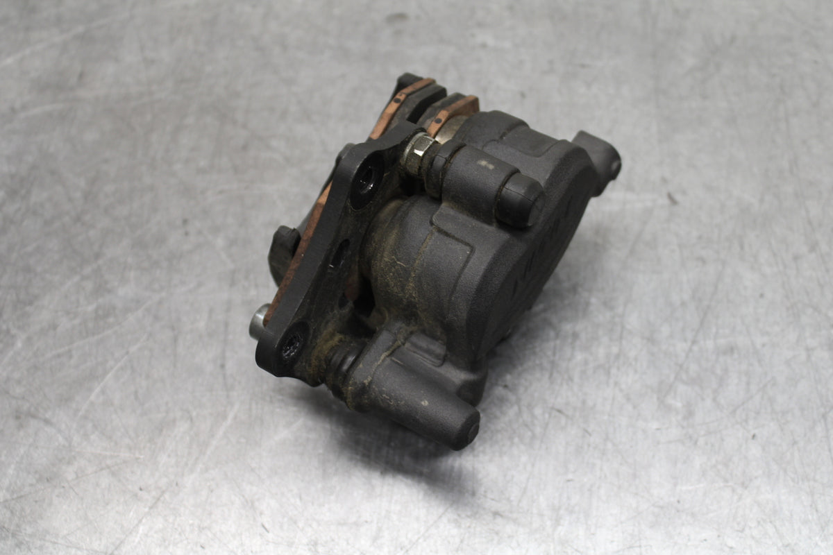 24 KAWASAKI NINJA 500 ABS RIGHT FRONT BRAKE CALIPER BB730