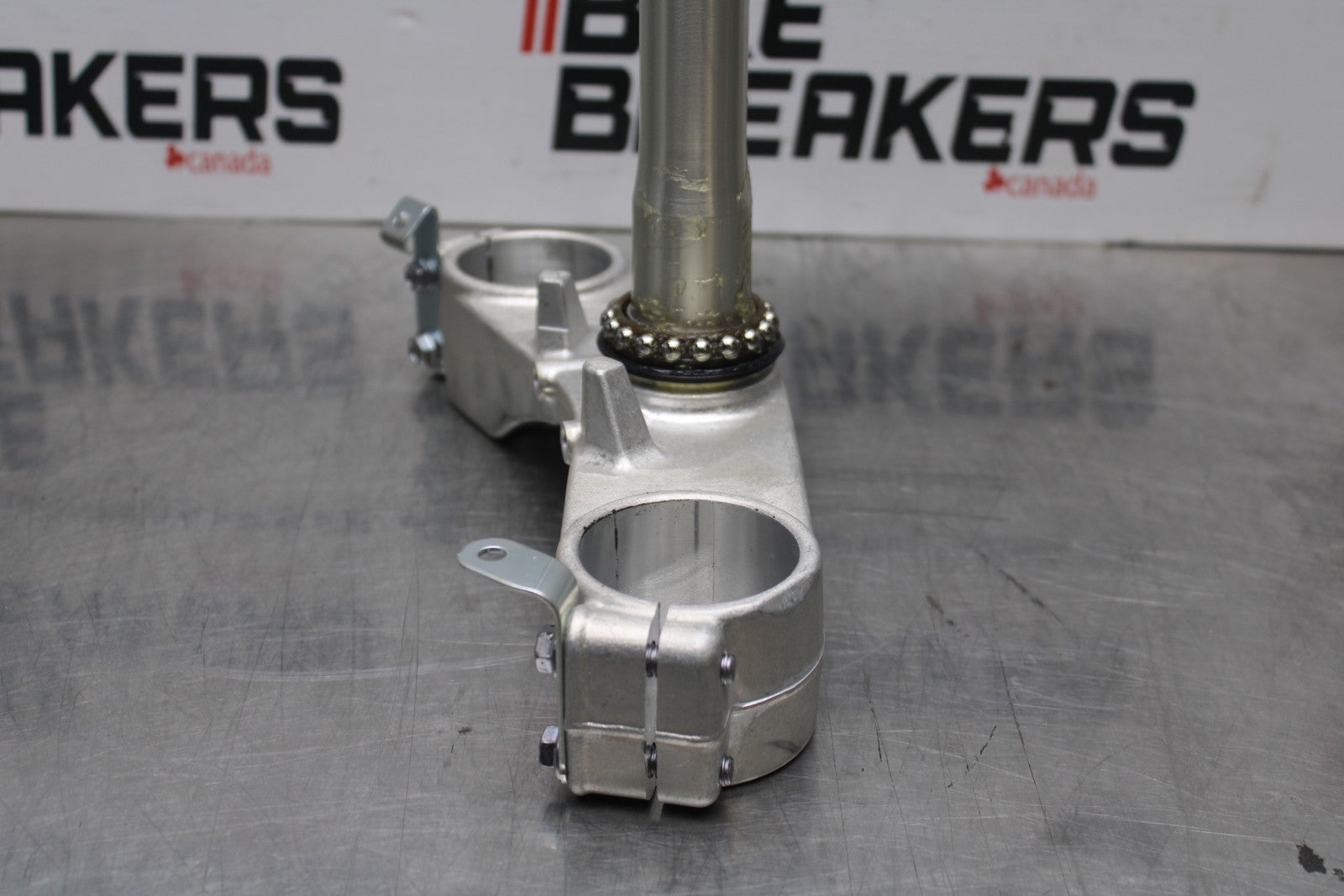 23-24 KAWASAKI NINJA ZX14R NEW!! FRONT FORKS CLAMP LOWER TRIPLE TREE STEM BB764