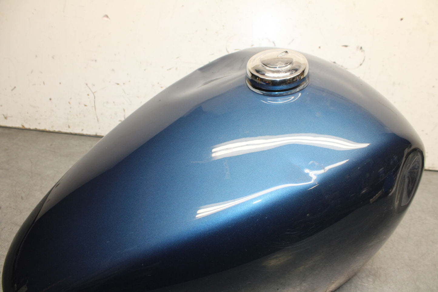 17-24 YAMAHA BOLT XVS950 GAS TANK FUEL PETROL RESERVOIR BB729