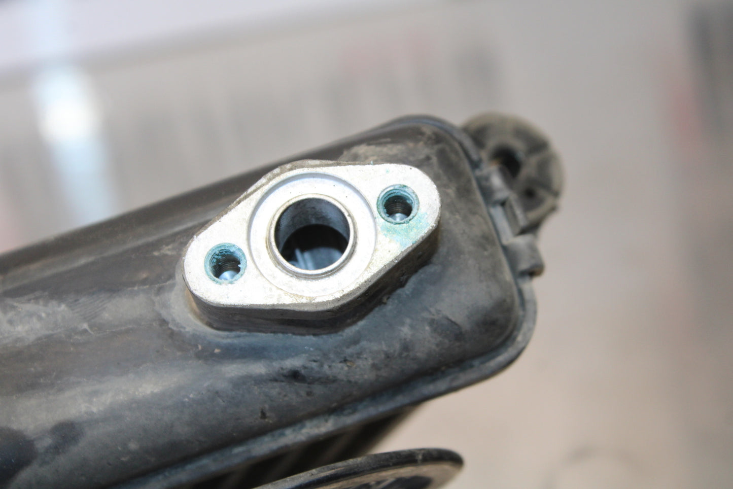 11 SUZUKI GSXR1000 ENGINE MOTOR OIL COOLER  BB142
